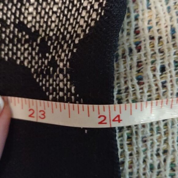 Erin Women's size S white black‎ rose floral open unlined jacket - Picture 8 of 10